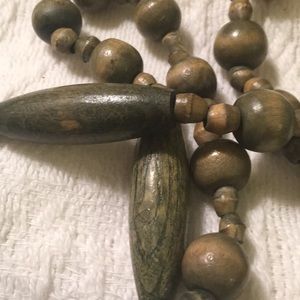 Vintage Jewelry - Long olive green vintage wood bead necklace Vintage Jewelry - Long olive green vintage wood bead necklace